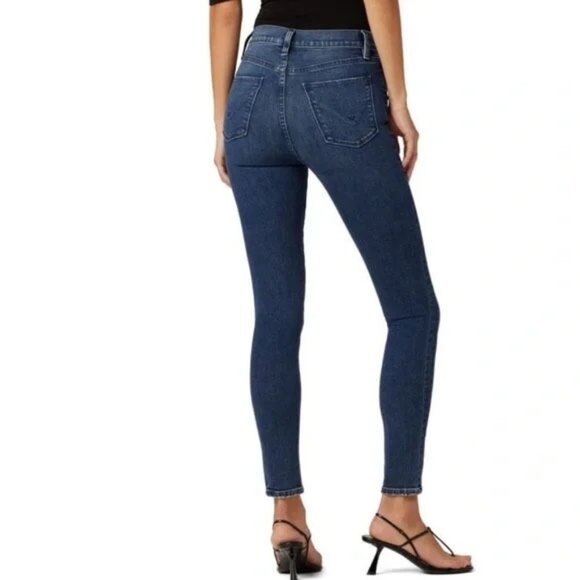 NWT Hudson Barbara Super Skinny Jeans - Size 26 - Picture 2 of 11